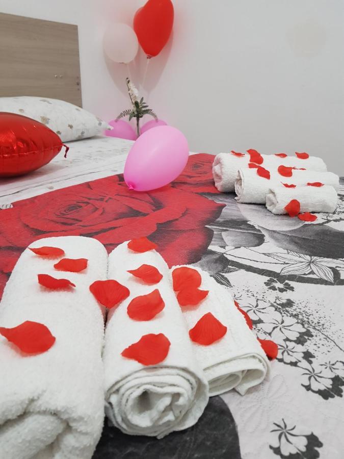 Leo&Italy'S House Bed & Breakfast Taranto Bagian luar foto