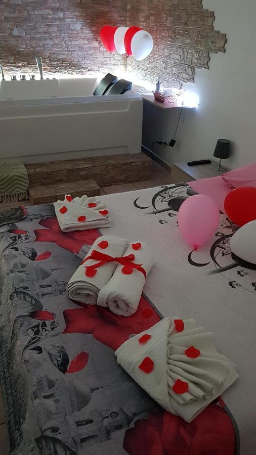 Leo&Italy'S House Bed & Breakfast Taranto Bagian luar foto